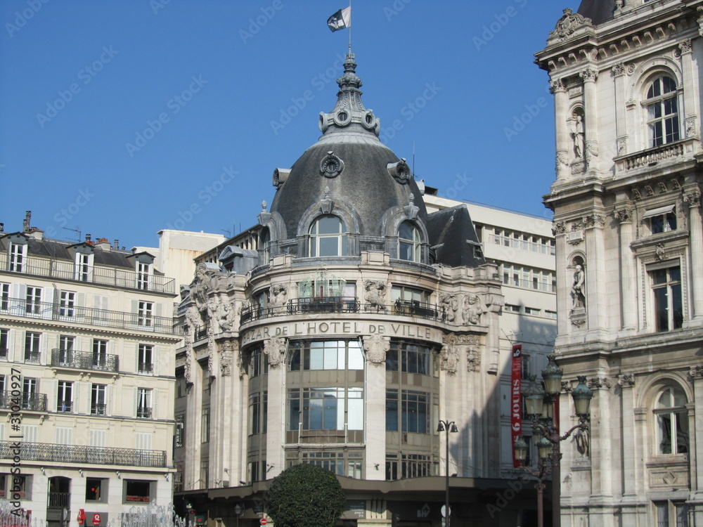Fototapeta premium Bazar Hotel de Ville à Paris