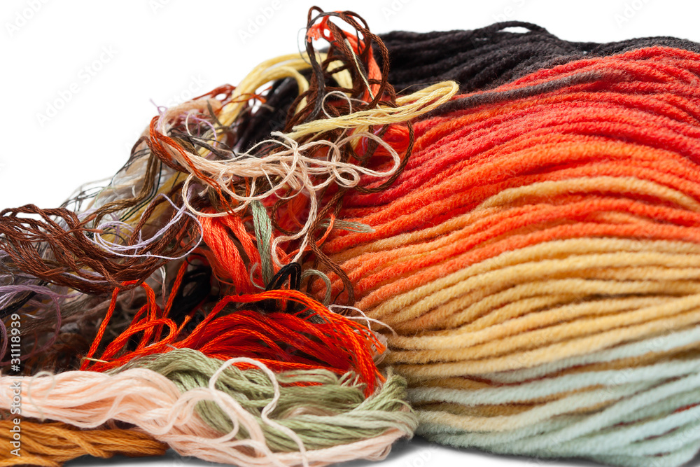 Multi coloured yarn threads