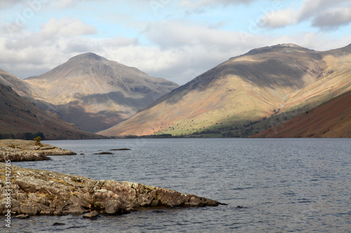 Bilde på lerret Wast Water on a blustery day in March