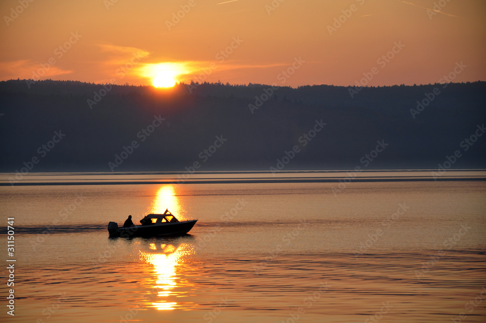 Barca en el lago Constanza