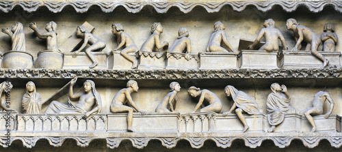 Valokuva Rising From Death bas relief on Reims cathedral facade