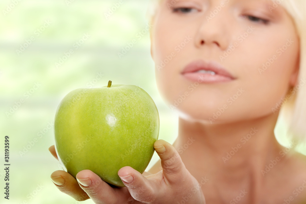 Apple Apple