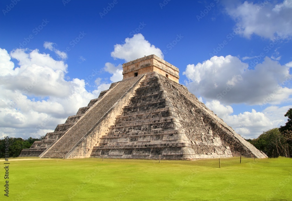 Ancient Chichen Itza Mayan pyramid temple Mexico