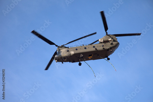 Fototapeta Naklejka Na Ścianę i Meble -  Chinook helicopter