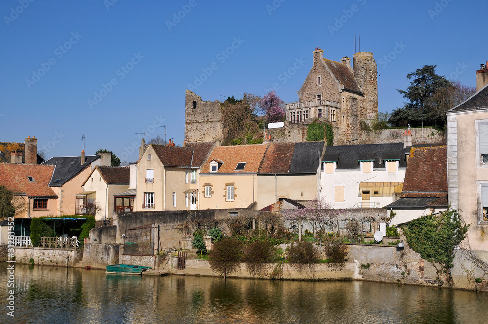 Fototapeta premium Village de Beaumont sur Sarthe en France