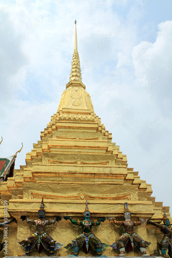 Fototapeta premium Watprakeaw in bangkok.