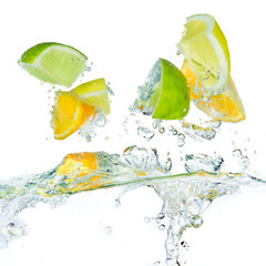 Küchenrückwand glas motiv Spritzendes Wasser Spritzer von Zitrusfrüchten  © kubais