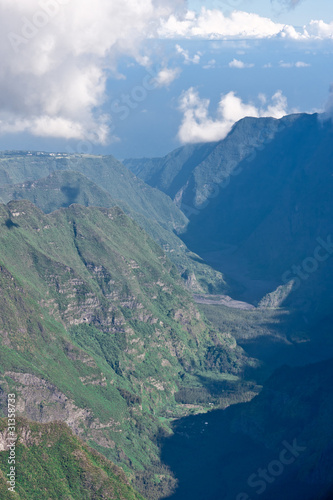 vallée de la Rivière des Remparts, île de la Réunion photo