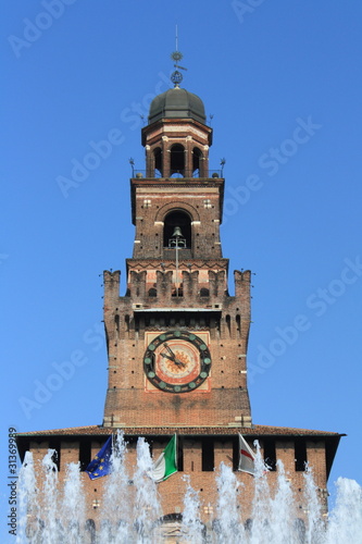 Torre e fontana, Castello Sforzesco, Milano