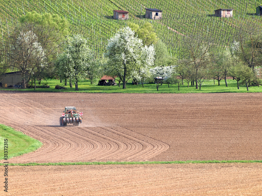 Traktor im Feld Stock Photo | Adobe Stock
