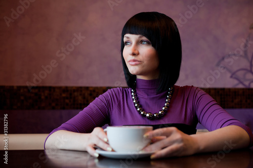 girl in cafe