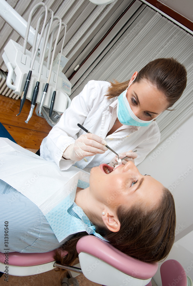 Fototapeta premium dentist at work