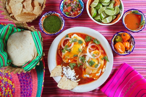 Canvas Print Breakfast Mexican ranchero eggs with chili and nachos