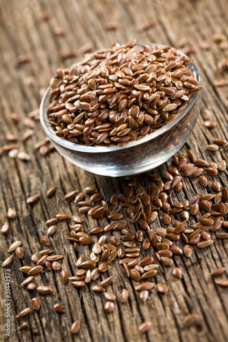 linseed in bowl