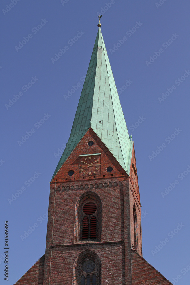 Turm der Nikolaikirche in Kiel
