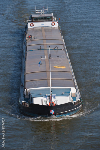 Binnenschifffahrt auf dem Rhein