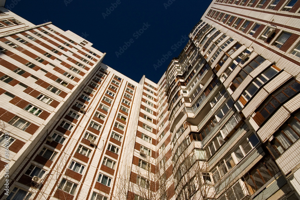Высотный жилой дом в Москве