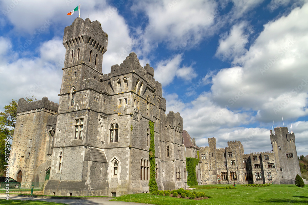 Luxury Ashford castle and gardens - Co. Mayo - Ireland