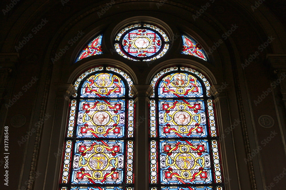 Vitrail de l'église de la Sainte-Trinité à Paris