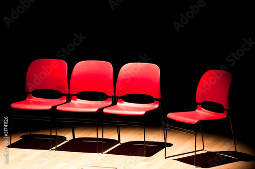 Εκτύπωση καμβά Four chairs under light