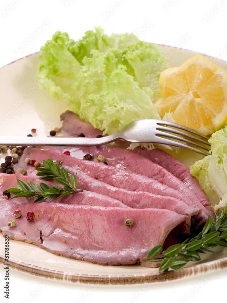 roast beef with green salad-roast beef e insalata roast beef with green salad-roast beef e insalata