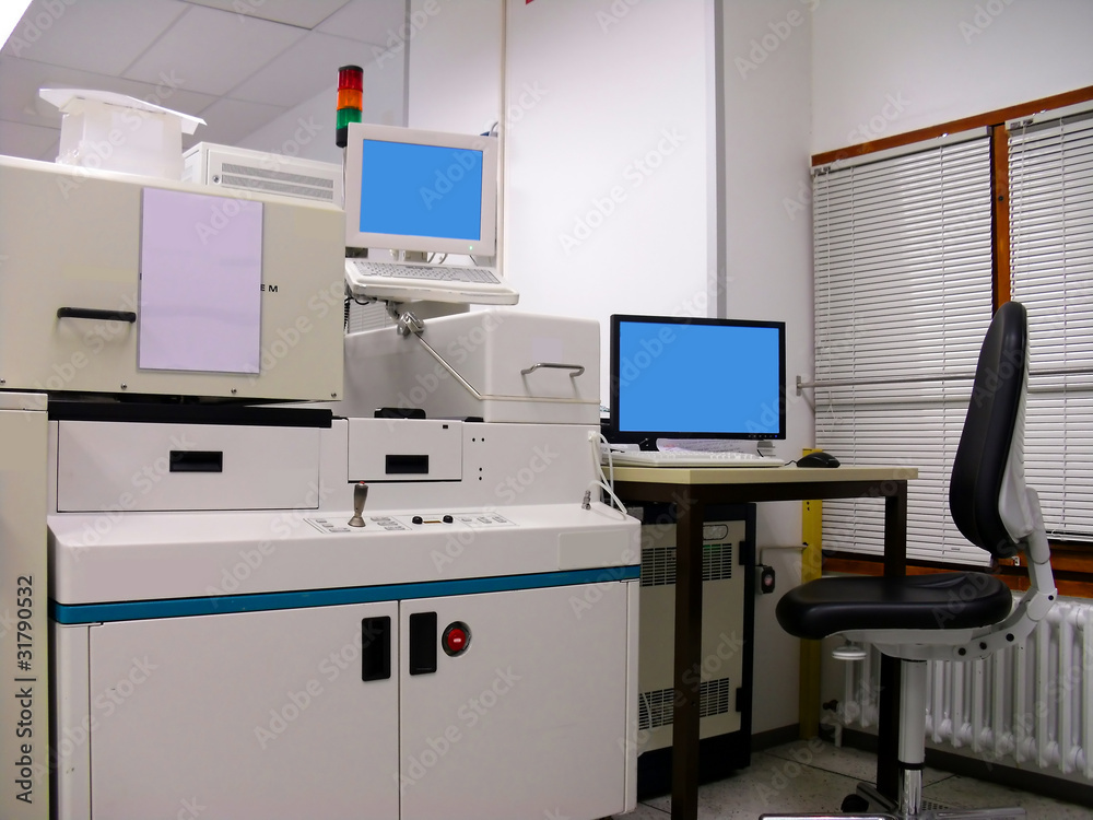 Automatic quality testing station for the silicone wafer Automatic quality testing station for the silicone wafer