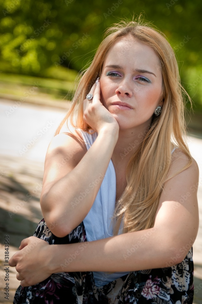 Naklejka premium Teen person in depression outdoors