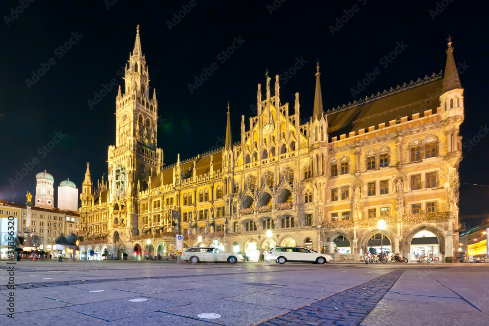 Munich city hall and the Marienplatz square at night