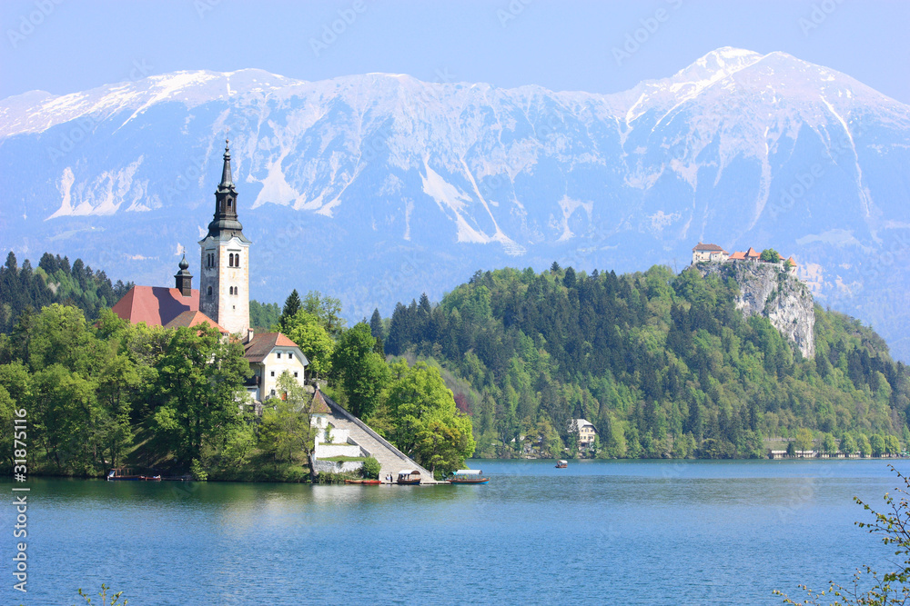 Bled, die Insel und die Burg (Slowenien, Frühling 2011)