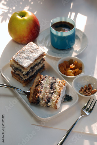 фотографія Traditional layer pie
