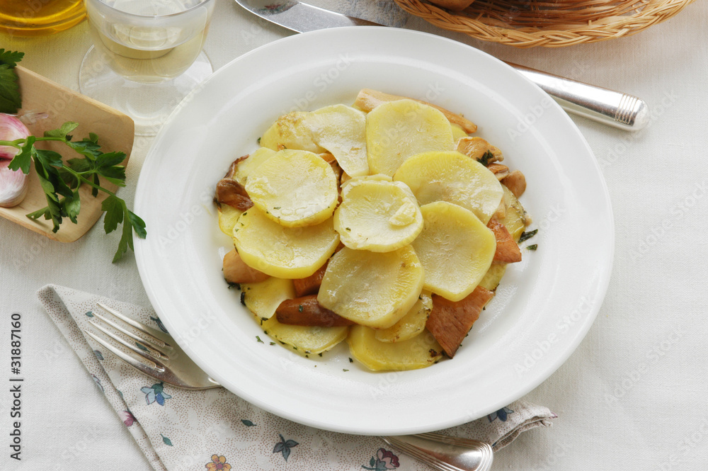 Ensalada de hongos y patatas