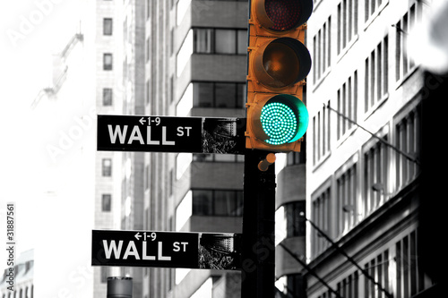 Ampel an der Wall Street photo