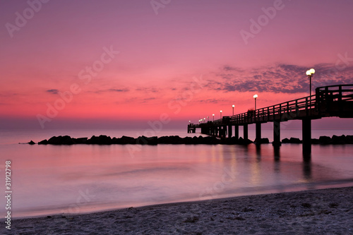 Wustrow Seebrücke am Abend