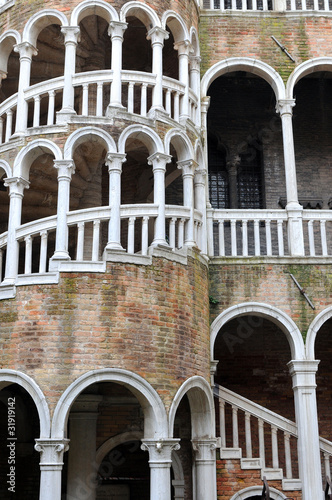 Cuadro en lienzo il bovolo venezia 1060