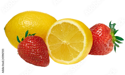 Strawberry and Lemon © Aleks_ei