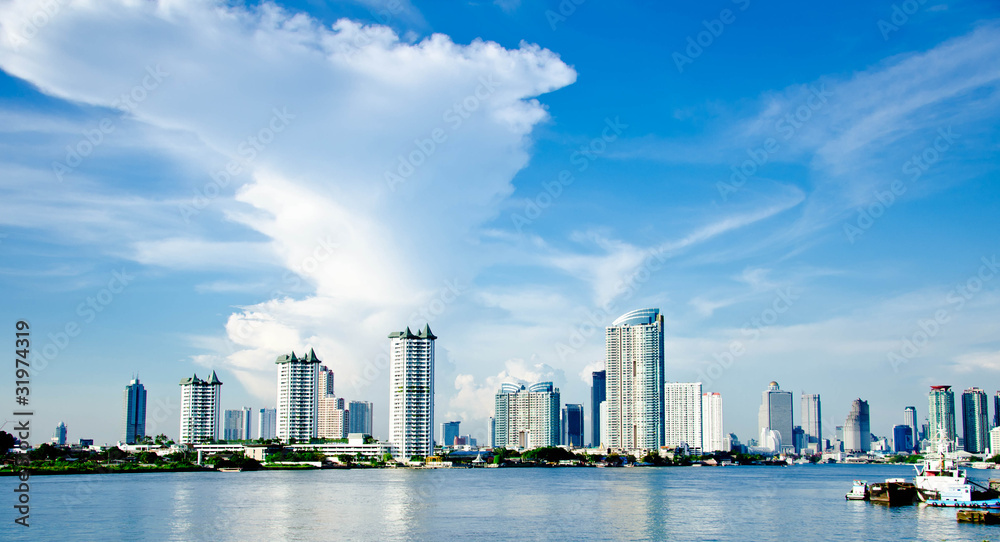 Naklejka premium niebieskie niebo