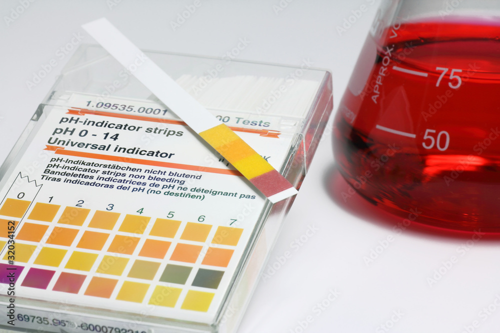 pH-indicator strips Stock-Foto | Adobe Stock