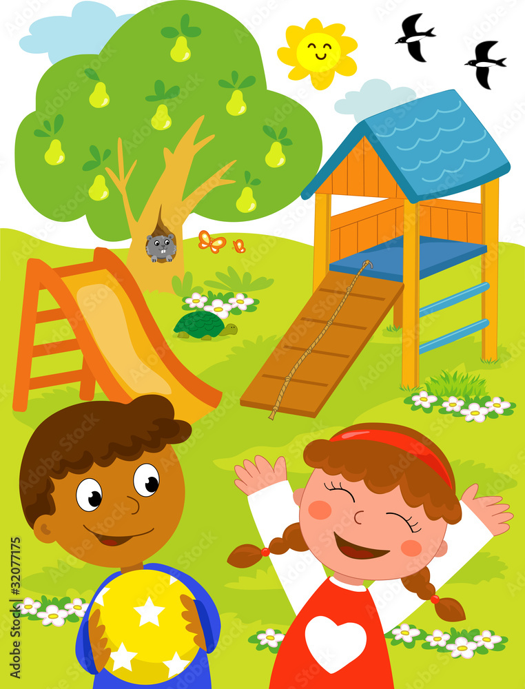Bambino nero e bambina caucasica felici al parco Bambino nero e bambina caucasica felici al parco