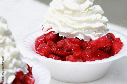 Vászonkép strawberry dessert