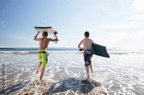 Canvas Print Teenagers surfing