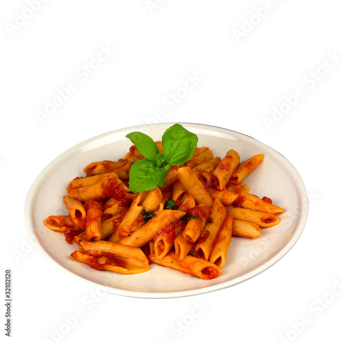 Pasta with tomato and basil sauce