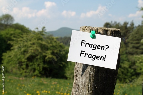 Zettel auf dem Land FRAGEN? FRAGEN!