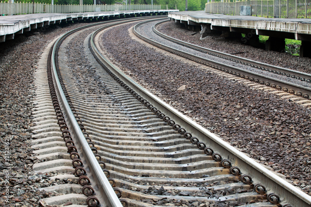 Obraz premium Tracks with a bend