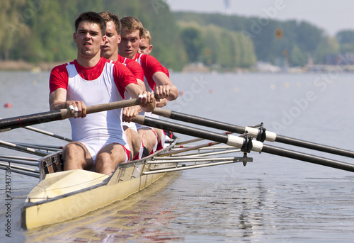 Foto Rowing team during the start