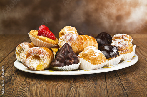 Wallpaper Mural Pasticcini Torontodigital.ca