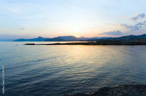 Fototapeta Naklejka Na Ścianę i Meble -  Summer sunset coastline