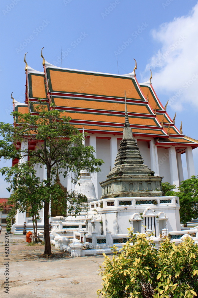 Naklejka premium Wat Kalayanimit in Bangkok, Thailand