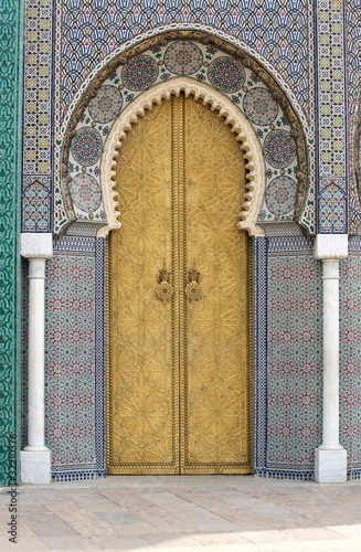 Palacedoor in Fez, Morocco