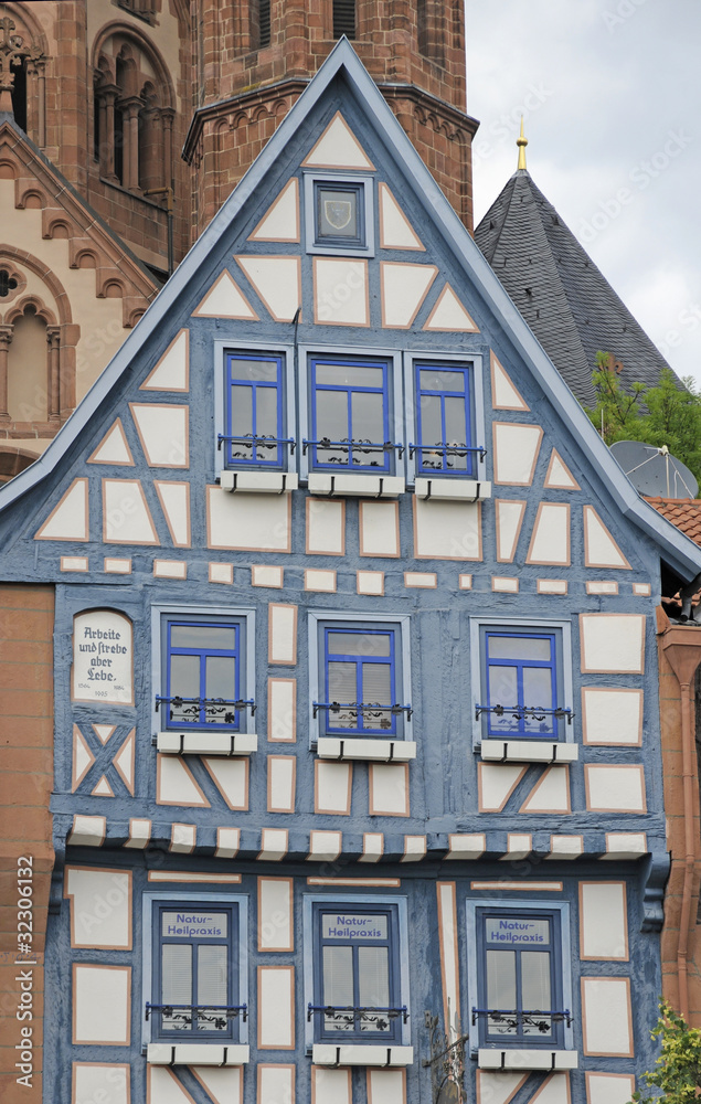 Fototapeta premium Fachwerkhaus in Gelnhausen