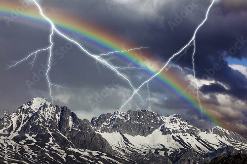 Tormenta y arco iris